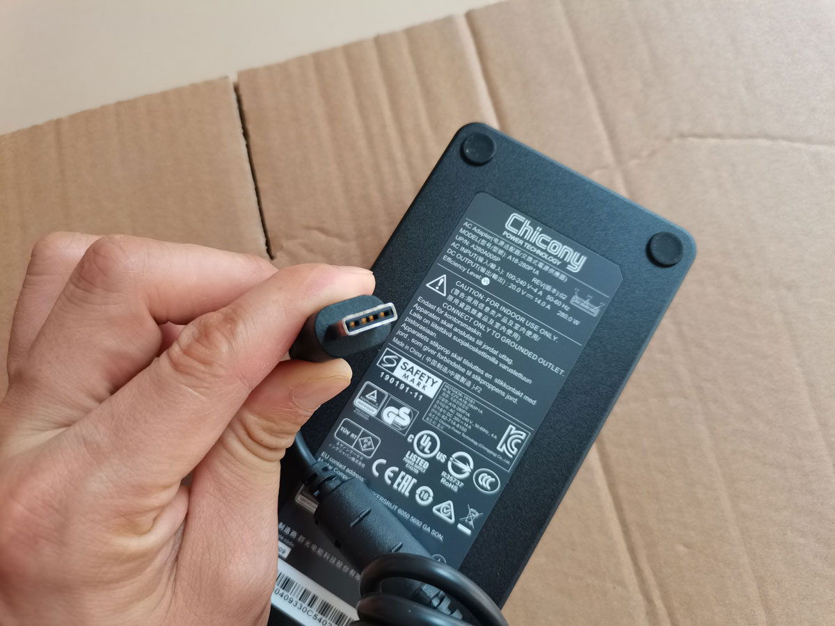 新しい OEM Chicony 20V 14A 280W A - Pc Gaming Xịn のレビューと価格